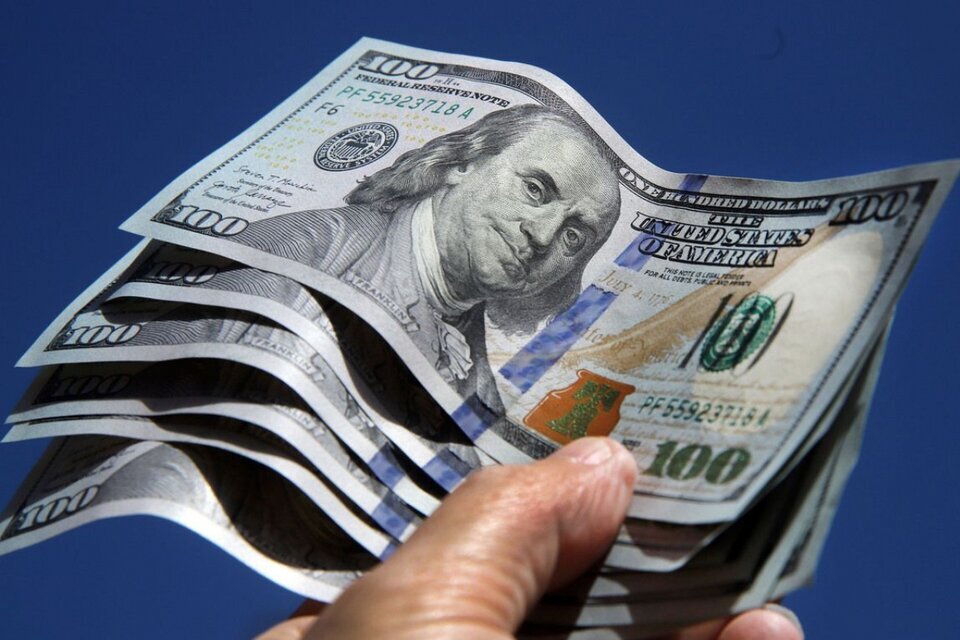 Cotización del Dólar Blue y Dólar Oficial el martes 25 de julio.