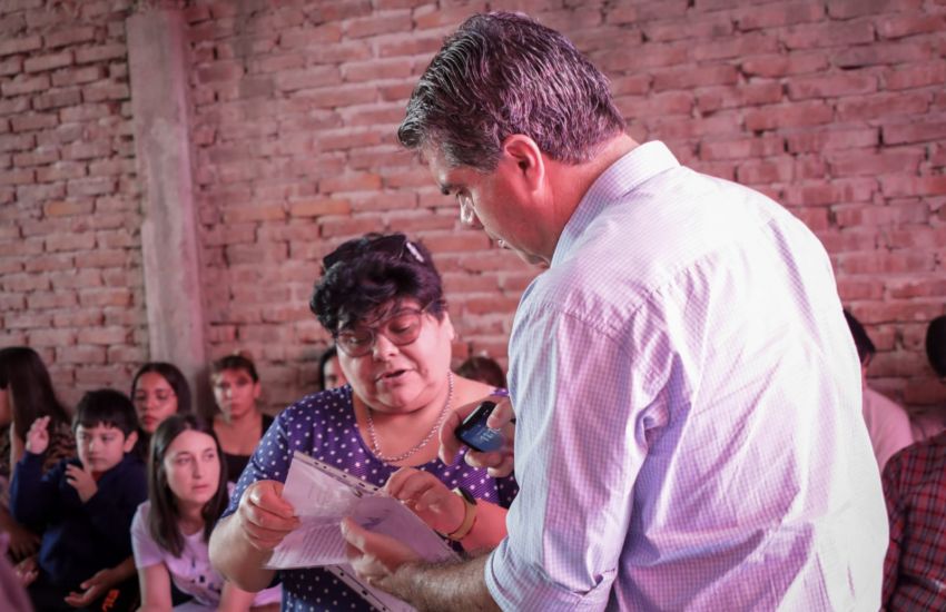 Jorge Capitanich, sostuvo dos reuniones con vecinos de Resistencia con el propósito de planificar acciones conjuntas a corto plazo