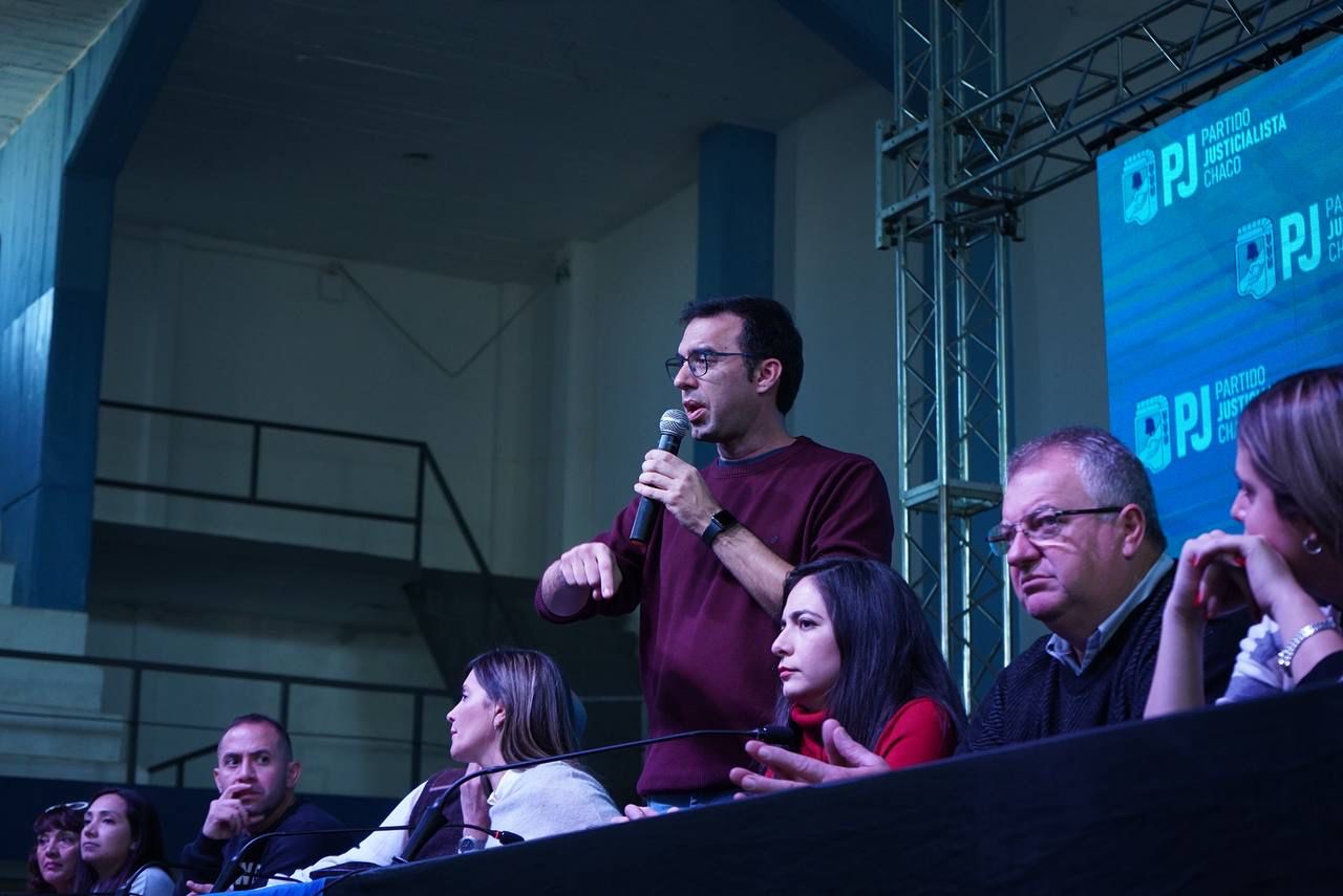 RAUL BITTEL: HUBO UN CONTUNDENTE APOYO A LA FÓRMULA MASSA-ROSSI Y A CAPITANICH EN EL CONGRESO DEL PJ.