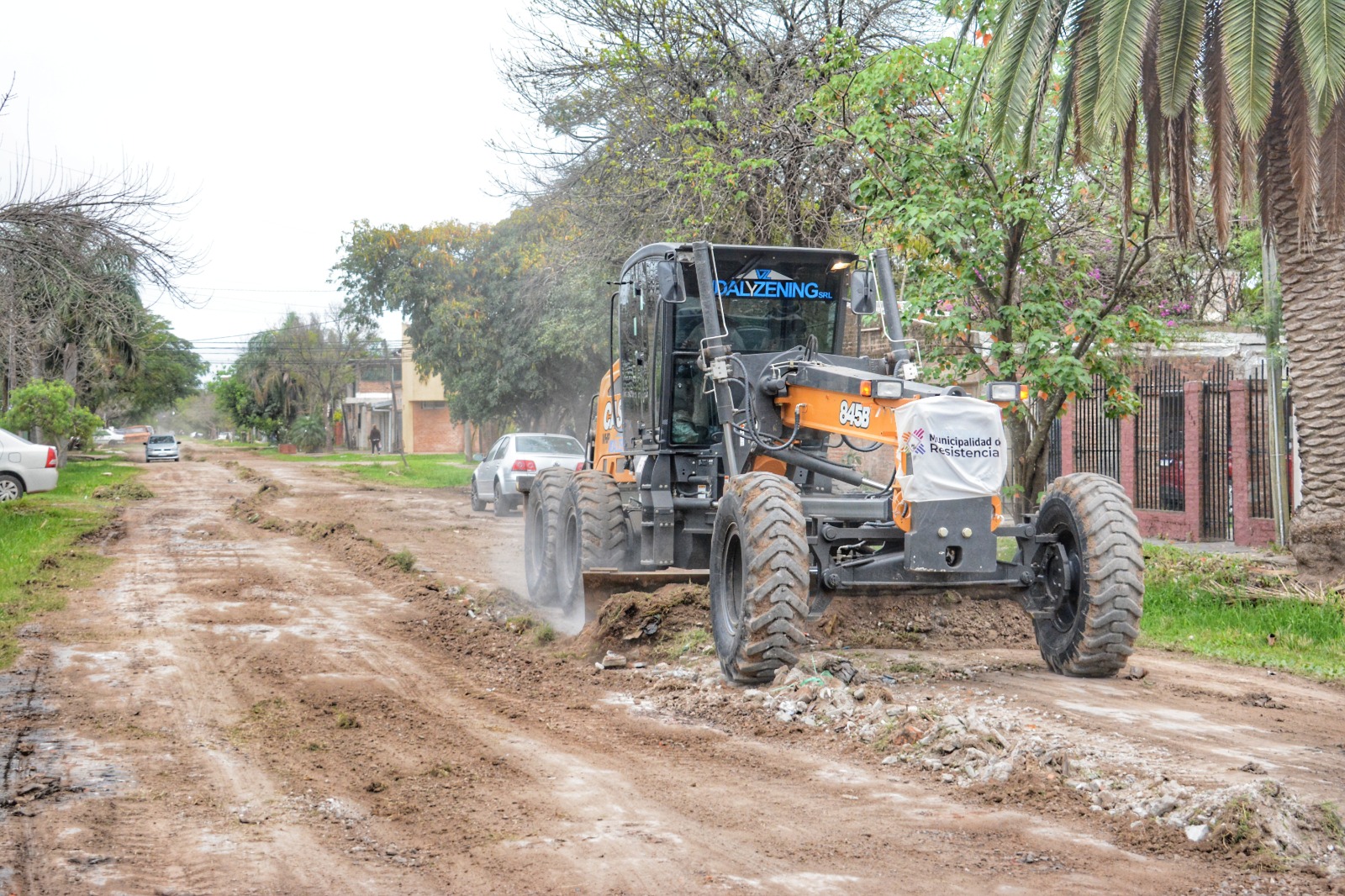 MANTENIMIENTO DE CALLES DE TIERRA: EXTENSO TRABAJO EJECUTA RESISTENCIA EN VILLA LIBERTAD