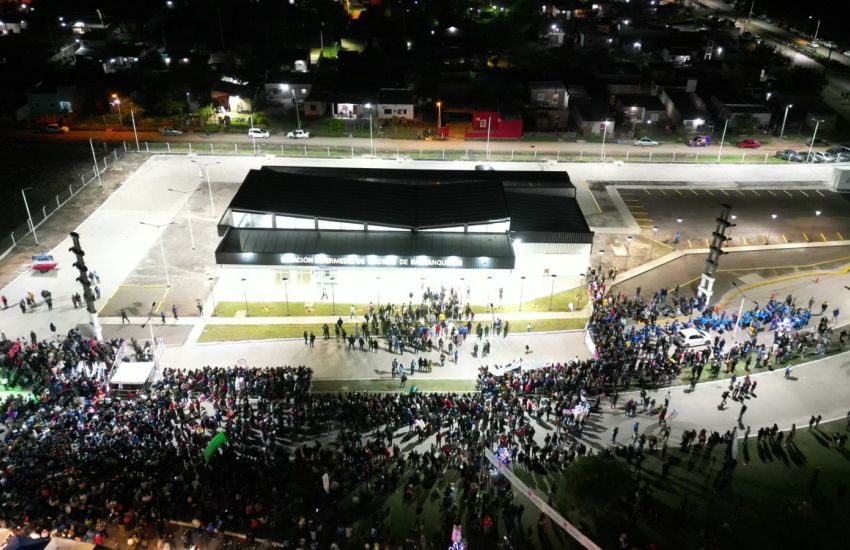 El gobernador Jorge Capitanich inauguró la Terminal de Barranqueras y expresó que esta obra es histórica y otorgará autonomía a la ciudad.