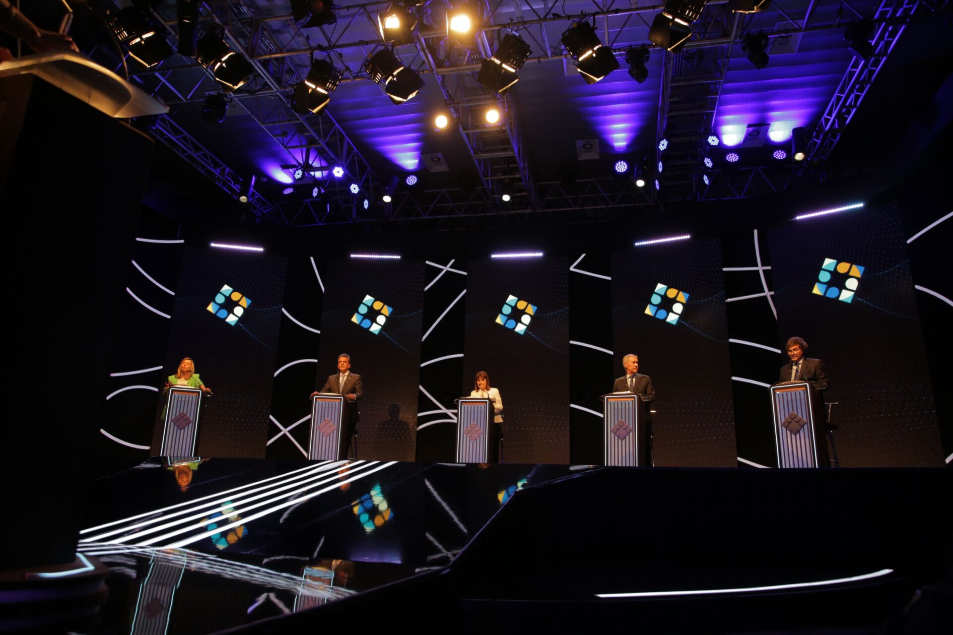 ¿Quién hace las preguntas a quién?: cómo se llevarán a cabo los intercambios en el segundo debate presidencial