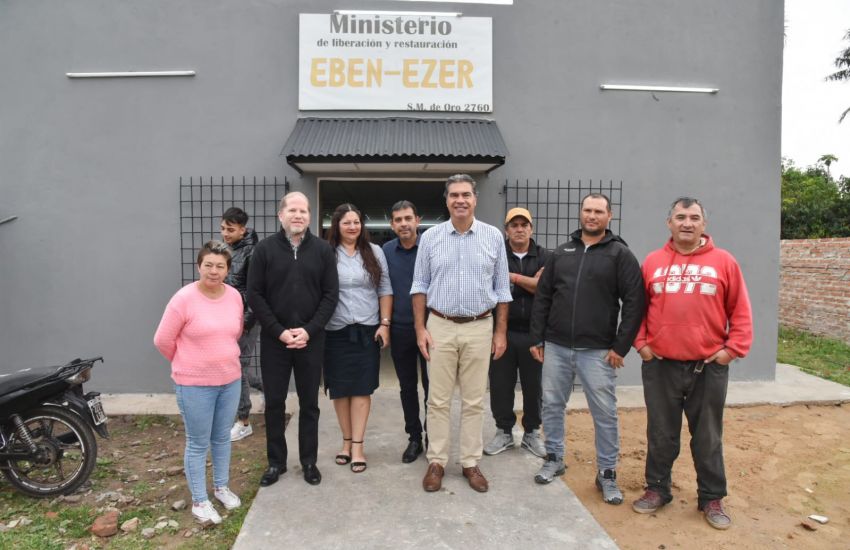Jorge Capitanich y Juan Manuel Chapo, Ampliación y renovación del Templo Evangélico Eben-Ezer en Villa Don Alberto.