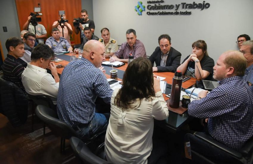 El gobierno está colaborando con los municipios para prepararse ante la posibilidad de que los ríos aumenten su caudal debido a las lluvias.