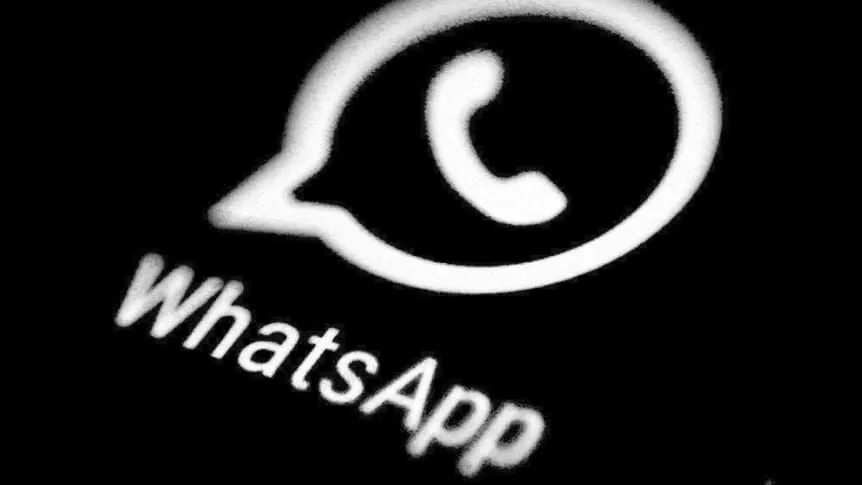 WhatsApp introduce el “Modo Oscuro Real”: ¿cuál es su utilidad y cómo se activa?
