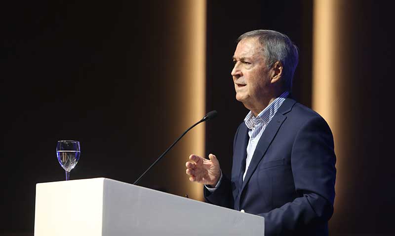 Juan Schiaretti, informó que en Córdoba queda un excedente financiero de USD 932 millones.