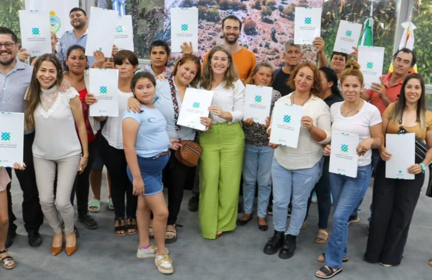 El Gobierno distribuyó 177 certificados de propiedad en Resistencia y Fontana como parte de las iniciativas de regularización dominial.