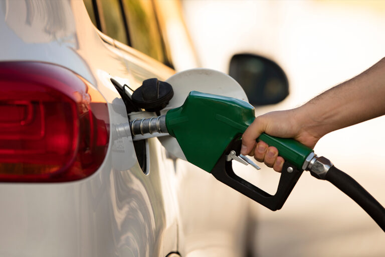 Las tarifas de los combustibles experimentan un nuevo incremento del 27%, a partir de esta medianoche