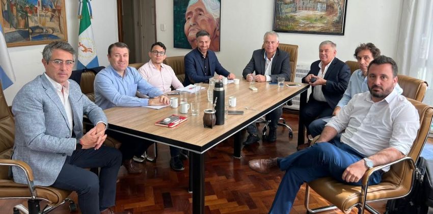 EL EJECUTIVO PROVINCIAL DEL CHACO GESTIONA LA CONCLUSIÓN DE LAS OBRAS DEL SEGUNDO ACUEDUCTO