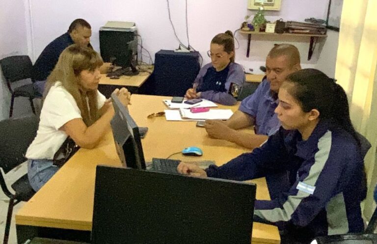 El Ministerio de Salud ha presentado una denuncia por el abandono de insumos hospitalarios que fueron encontrados recientemente.