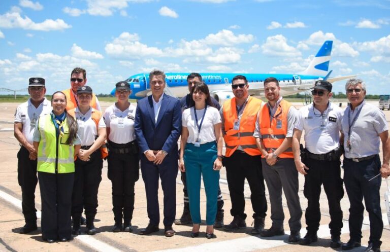 Conectividad y Turismo: Inauguración del primer trayecto áereo entre Resistencia y Puerto Iguazú.