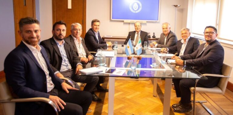 Encuentro Positivo entre el Gobernador Zdero y el Ministro de Infraestructura Nacional, Guillermo Ferraro