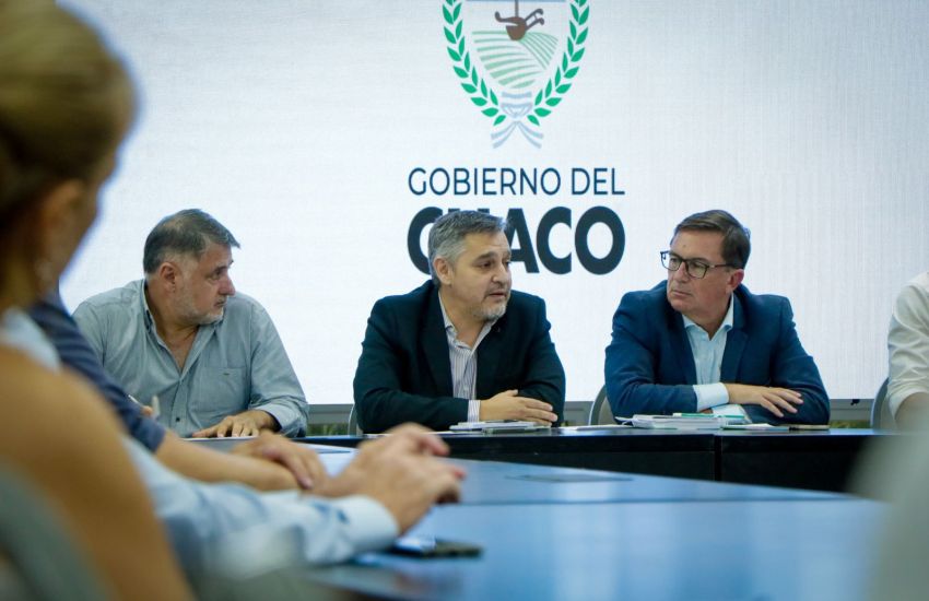 El gobierno provincial anuncio un incremento salarial del 53,34%
