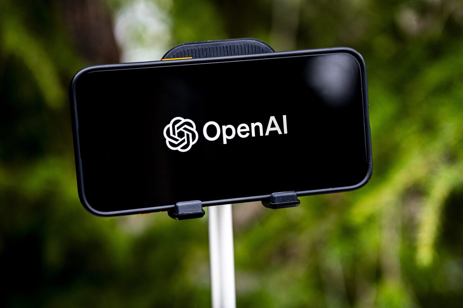 Open AI presenta SORA: crea videos realista apartir de texto.