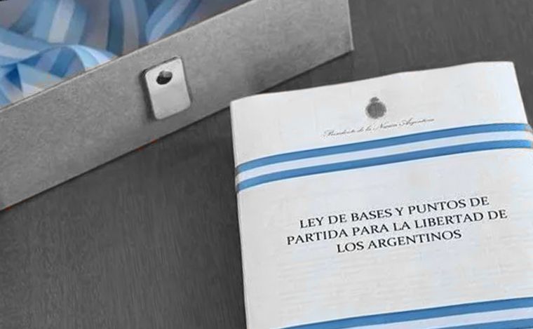 El proyecto de ley ómnibus volvió a comisión ante el rechazo de la oposición amigable