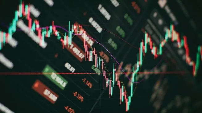 El fracaso de la ley ómnibus en el Congreso desató un fuerte desplome en el S&P Merval y los ADRs.