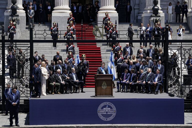 El Jefe de Estado se dispone a transmitir un mensaje contundente al ámbito político, respaldado por un amplio despliegue de seguridad.