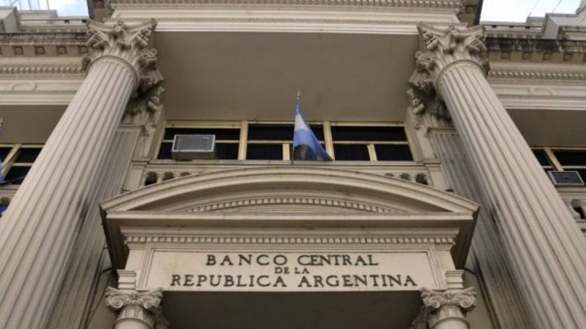 El Banco Central de la República Argentina (BCRA) ha tomado medidas significativas en relación con las tasas de interés y la política monetaria.