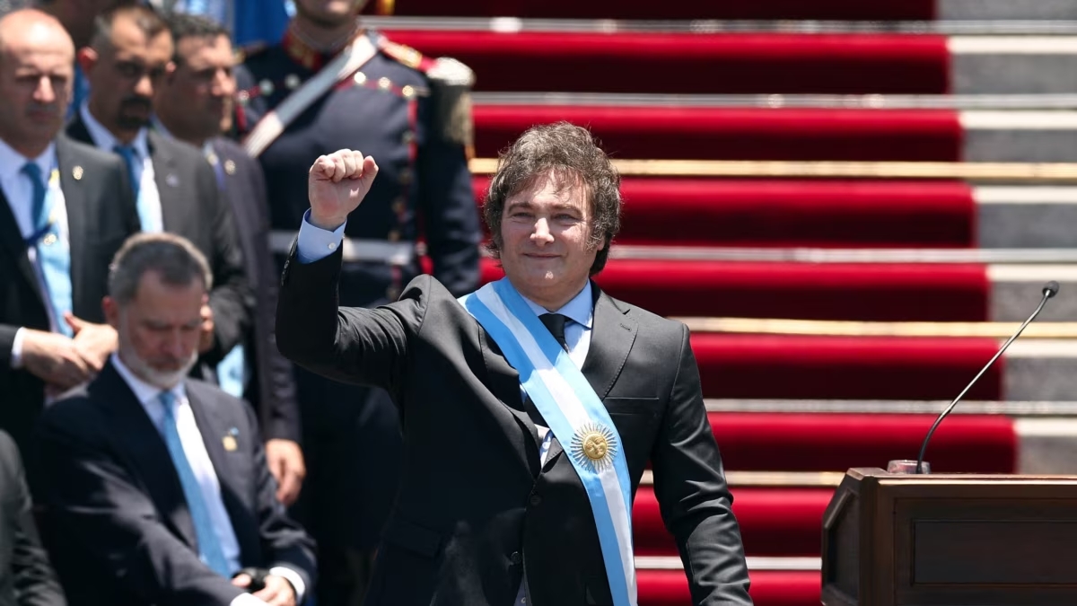 100 días de la administración de Javier Milei, ganancias significativas y pérdidas en las inversiones.