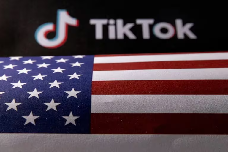 Las principales empresas tecnológicas están compitiendo por la posible compra de TikTok debido a la amenaza de prohibición en Estados Unidos.