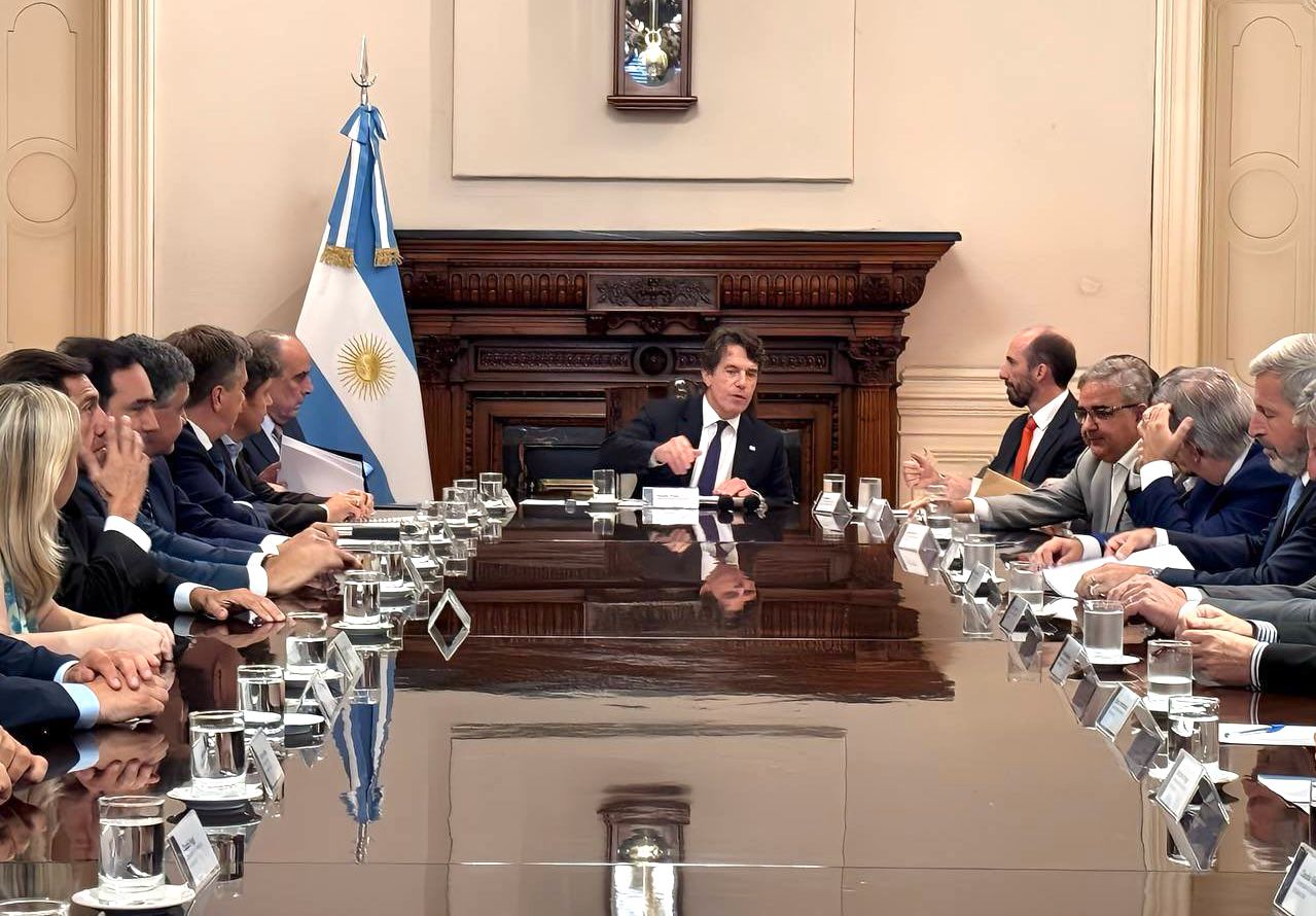 ZDERO EN BUENOS AIRES: “INICIA EL DIÁLOGO RUMBO AL 25 DE MAYO”