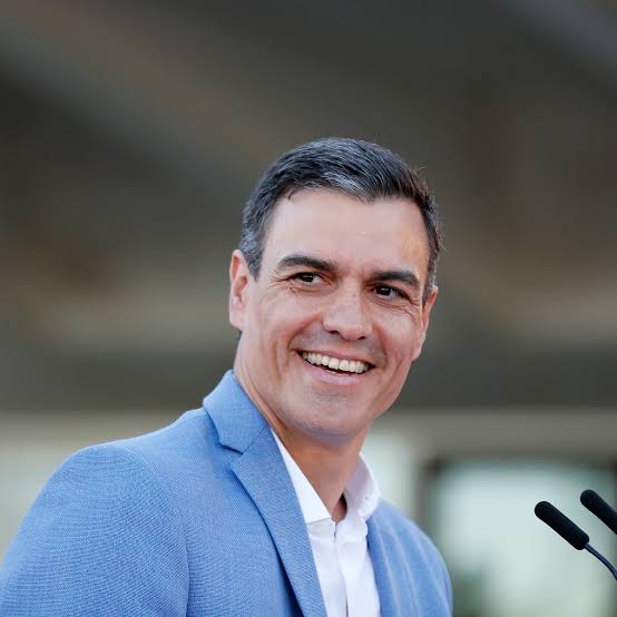 Pedro Sánchez ha decidido mantenerse al frente del Gobierno de España.