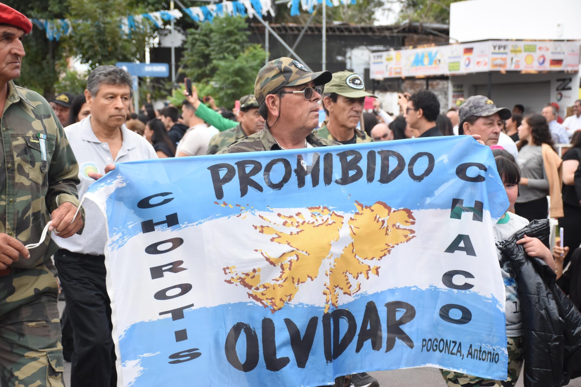 PRESIDENCIA DE LA PLAZA: ZDERO ENCABEZÓ EL ACTO CENTRAL DEL 2 DE ABRIL