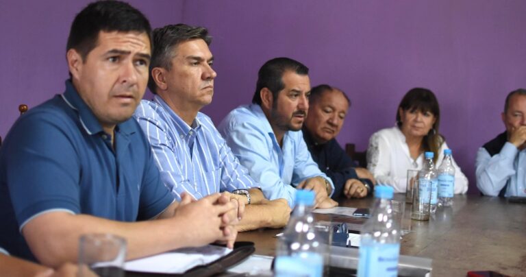 LAS GARCITAS: EL GOBERNADOR SE REUNIÓ CON PRODUCTORES DE LA ZONA