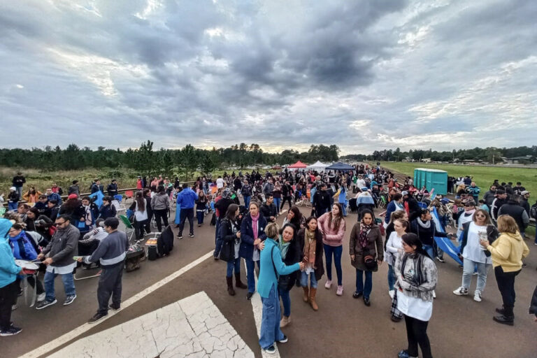 Unidad sindical en Misiones: Docentes y policías se unen en reclamo salarial