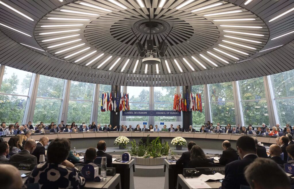 Argentina colabora en la redacción del primer tratado internacional sobre inteligencia artificial impulsado por el Consejo de Europa