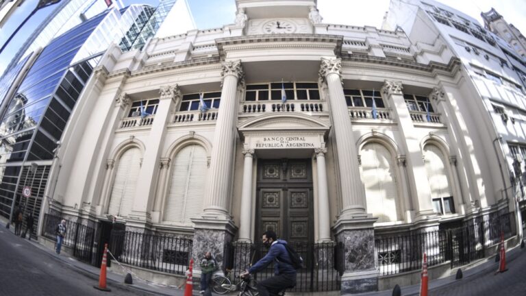 El BCRA adquirió 59 millones de dólares, la cantidad más baja del mes