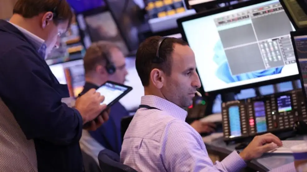 El Dólar Blue Marca un Nuevo Récord y los Bonos Argentinos Vuelven a Caer