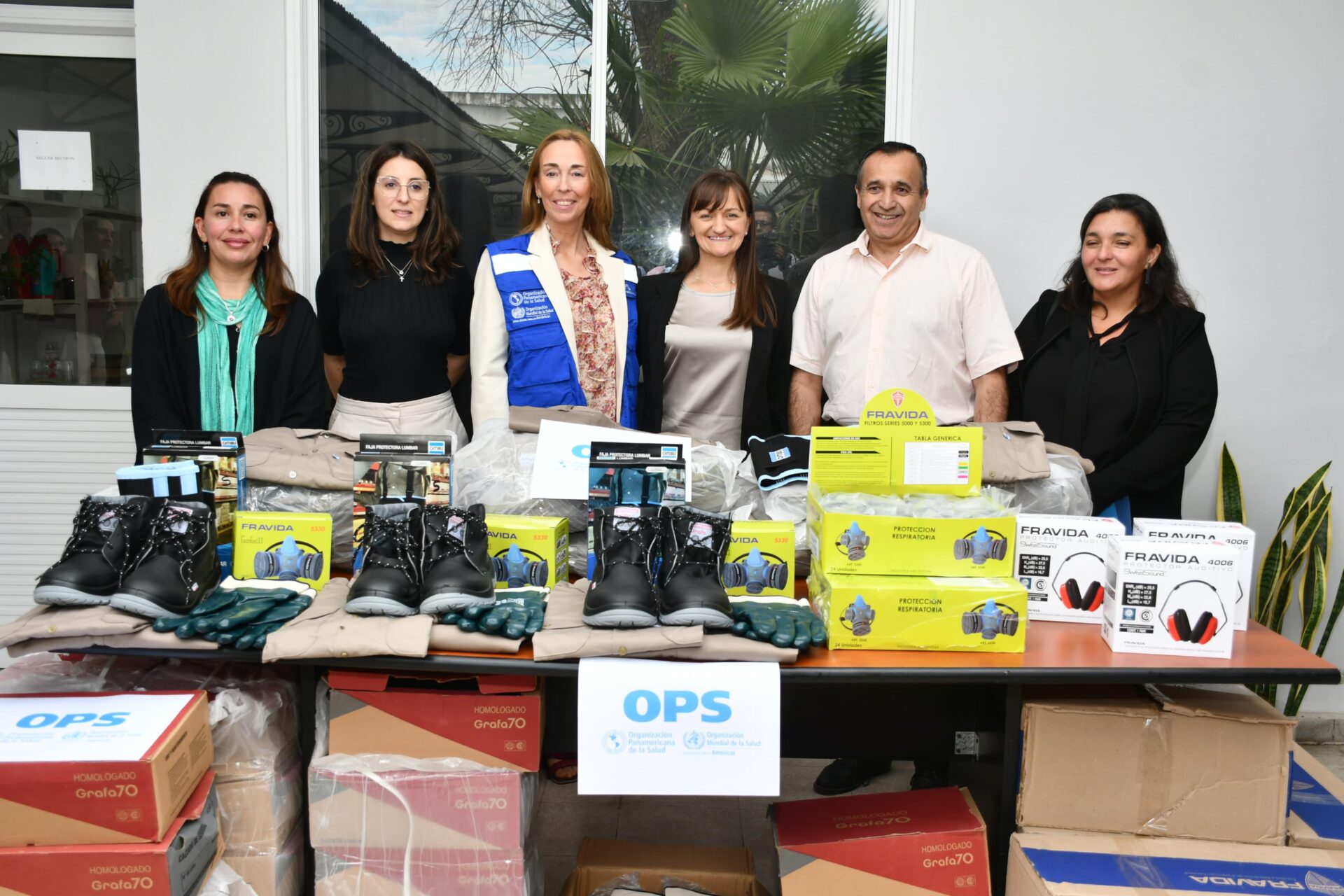 ENTREGA DE MATERIALES Y VISITA A LAS REFACCIONES DEL ALMACÉN DE VACUNAS EN CHACO