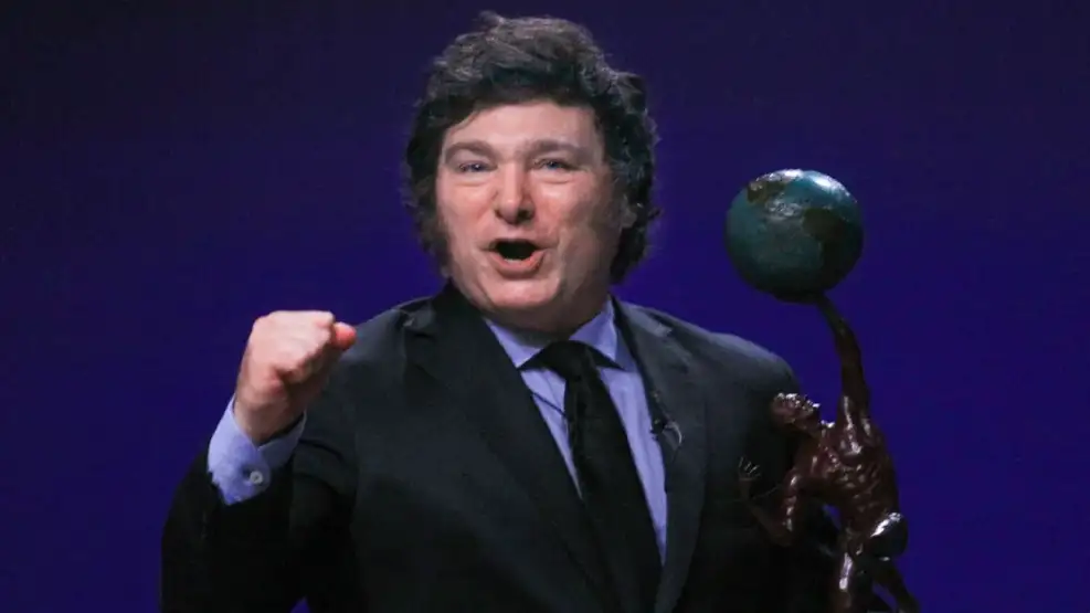 Javier Milei cierra su gira en República Checa con ambiciosas declaraciones y un reconocimiento internacional