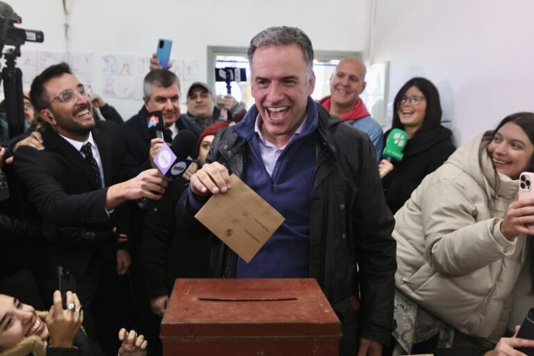 Yamandú Orsi Será el Candidato Presidencial del Frente Amplio en Uruguay