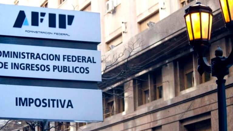 Primer Amparo contra Ganancias en Neuquén a Favor de Trabajadores Estatales