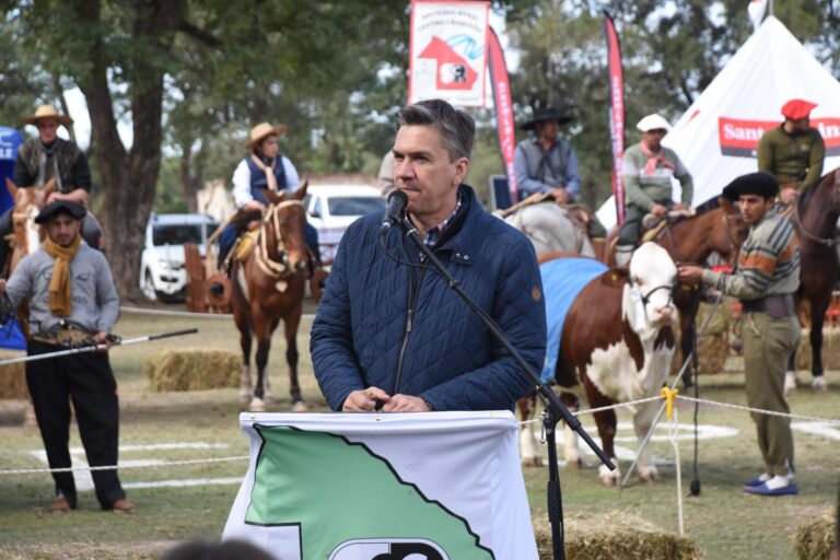 MACHAGAI: EL GOBERNADOR ZDERO ENCABEZÓ HOY LA 79° EXPOSICIÓN NACIONAL DE GANADERÍA, GRANJA, INDUSTRIA Y COMERCIO