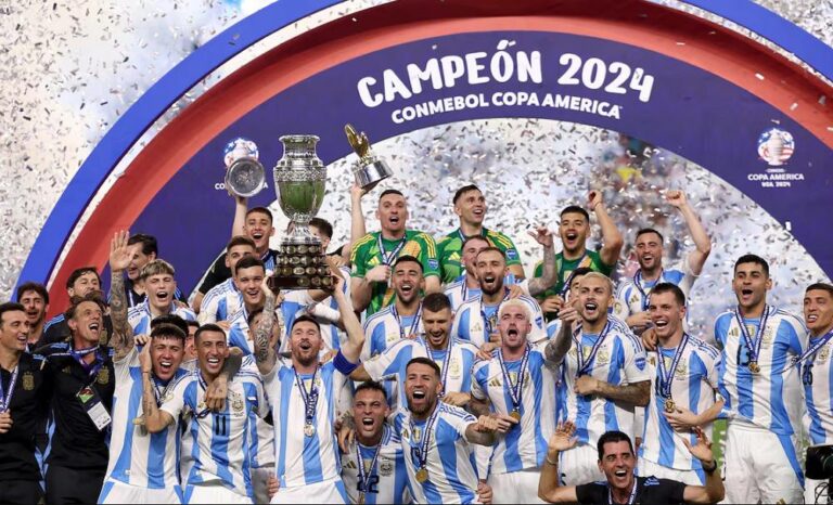 Tras la Consagración, Scaloni Habló Sobre su Futuro como DT de la Selección y Envió un Mensaje a Dybala