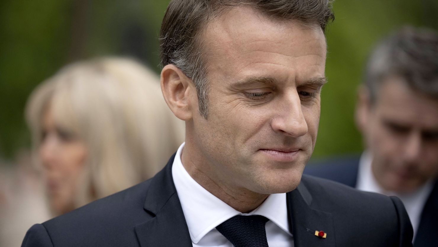 Macron busca formar una coalición de “moderados” tras las elecciones en Francia
