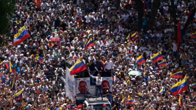 Tres Escenarios Posibles en Venezuela Tras la Validación de la Victoria de Maduro por el TSJ