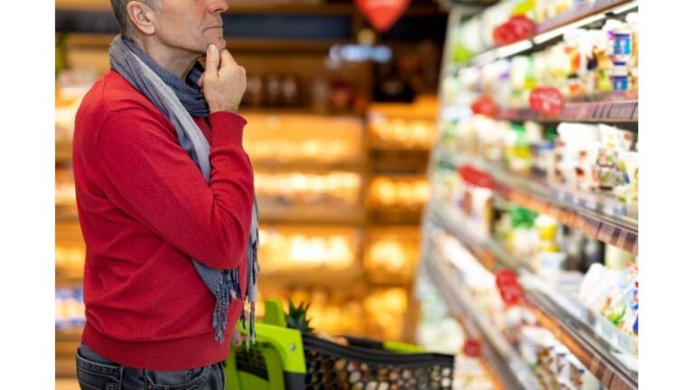 Impacto de los Aumentos de Precios: Más de la Mitad de los Argentinos Utiliza sus Ahorros
