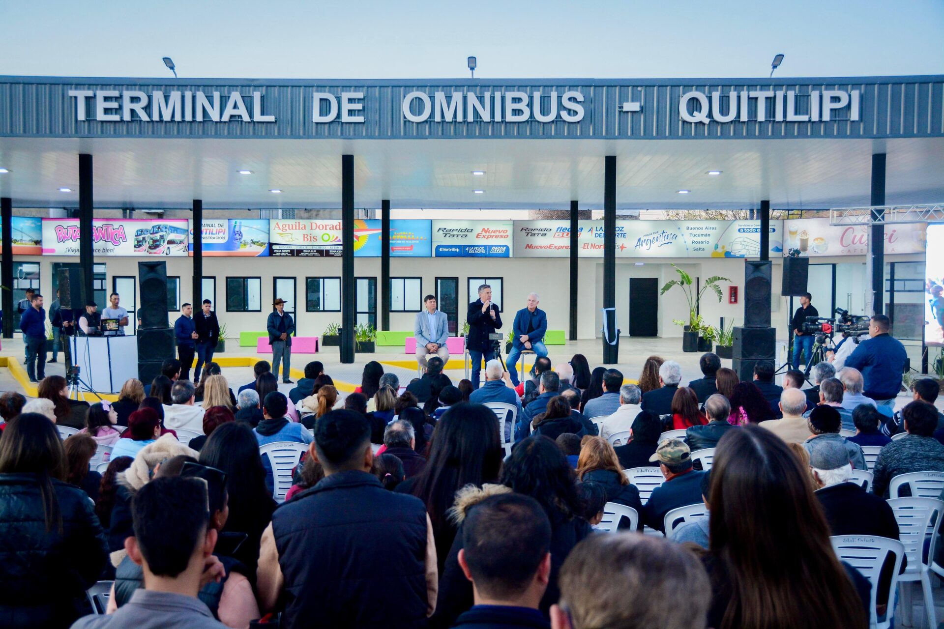 Inauguración de la Terminal de Ómnibus en Quitilipi: Gobernador Zdero y Autoridades Locales Ponen en Funcionamiento una Obra Clave