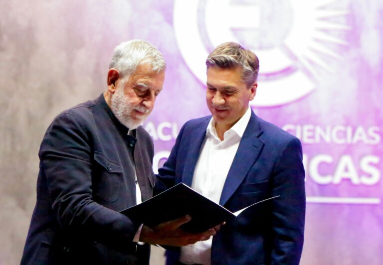 El Gobernador Zdero firma convenio con Josep Llop Torné para impulsar el Plan Estratégico Participativo “Chaco +20”