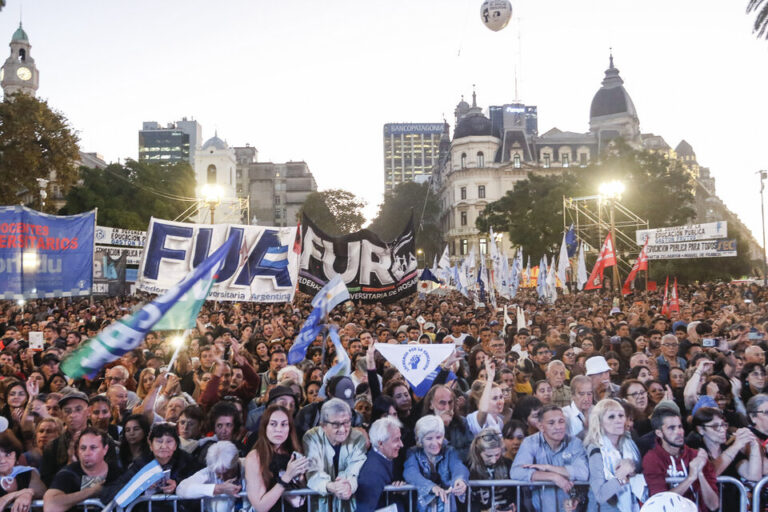 A horas de la movilización, el Gobierno aumenta la tensión con el sector universitario