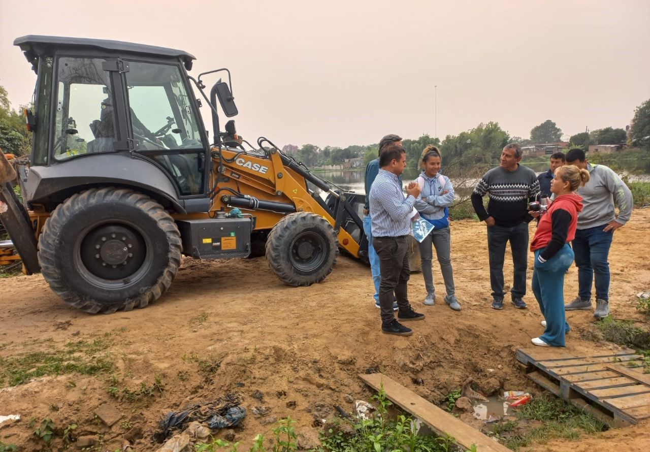 El Gobierno provincial avanza con el plan de mantenimiento de canales rurales, urbanos y cuidado de lagunas