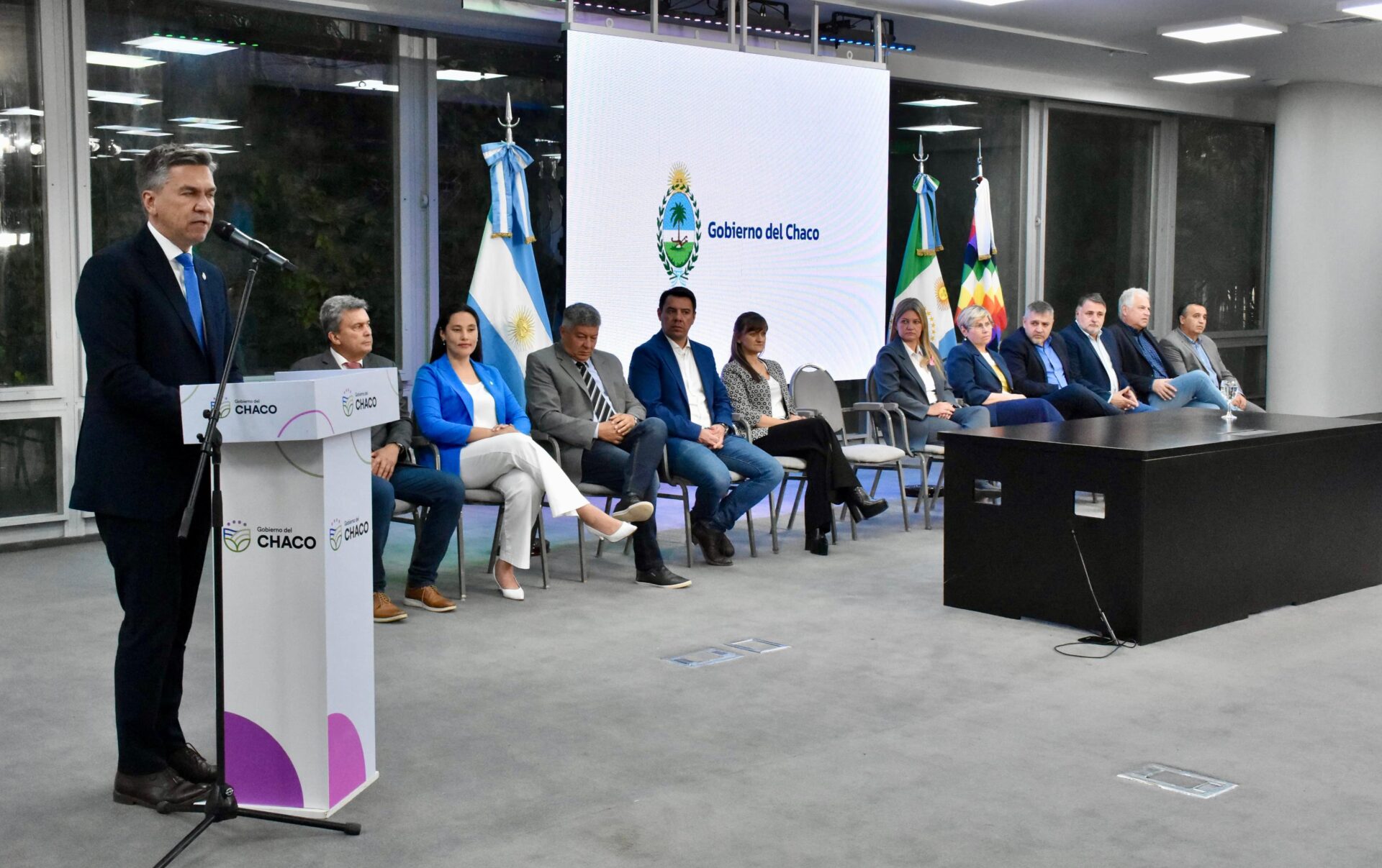 Zdero juramenta a nuevos ministros de Producción y Desarrollo Humano en Chaco