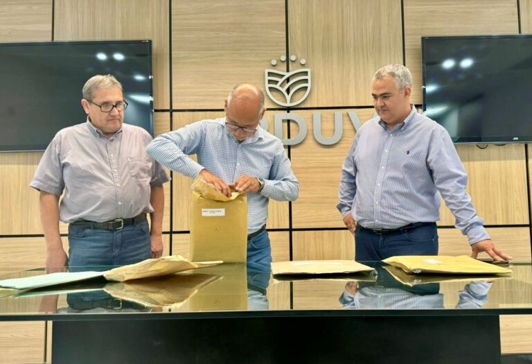 Chorotis: Apertura de sobres para obras de infraestructura