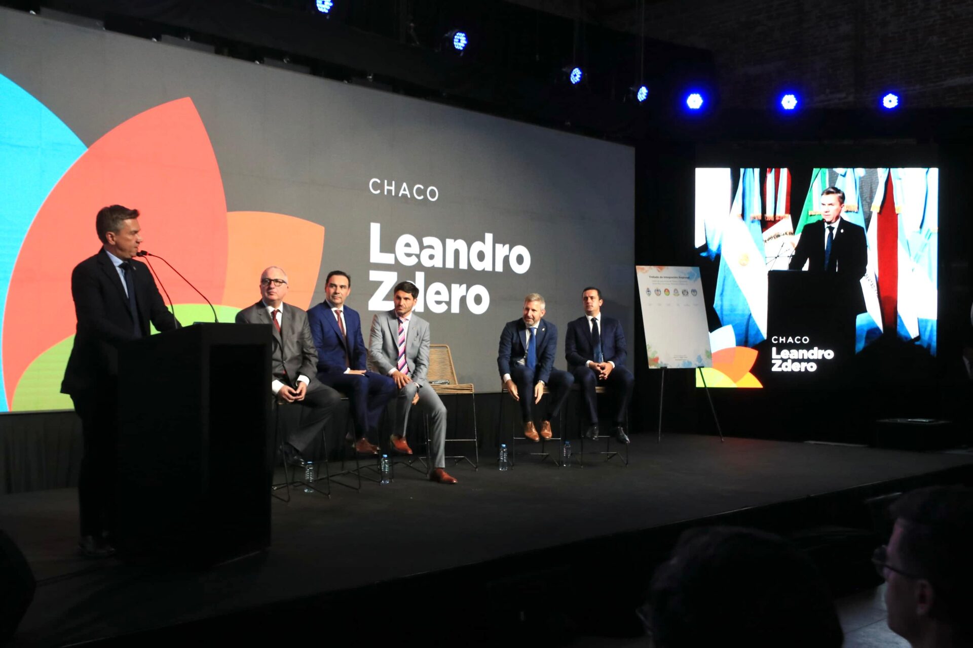 “Venimos a ratificar nuestro compromiso para el crecimiento y el desarrollo de la región Litoral”, dijo el gobernador Zdero