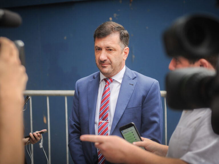 Piden desafuero y detención del senador Edgardo Kueider en el marco de una causa por enriquecimiento ilícito
