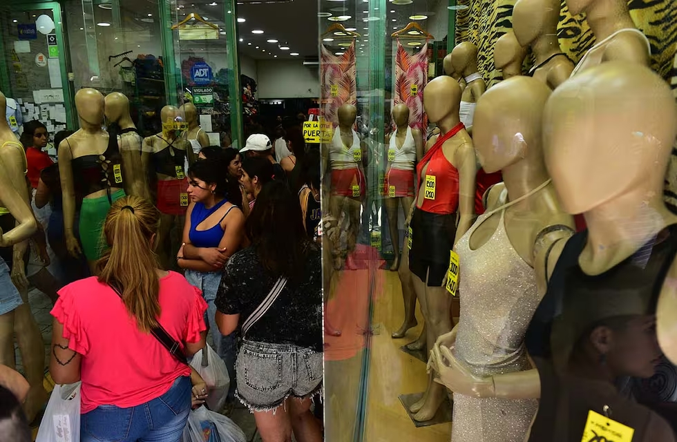 Balance de Navidad 2024: leve crecimiento del consumo y disparidad en los rubros más elegidos